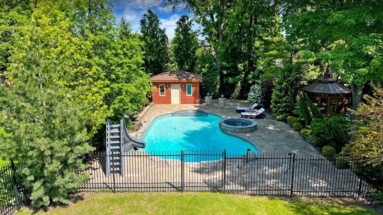 Photo of Outdoor in Richmond Hill