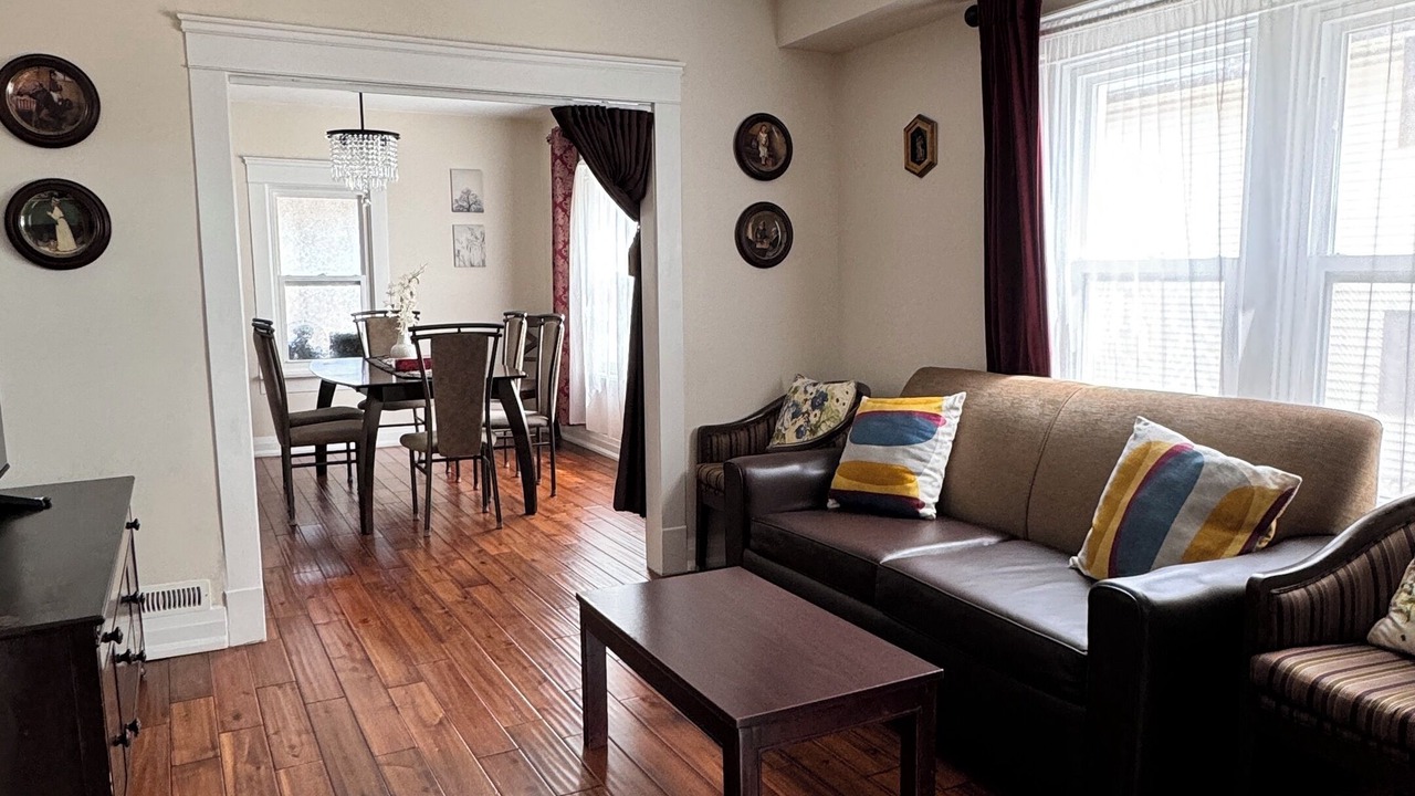 Photo of Livingroom in Niagara Falls