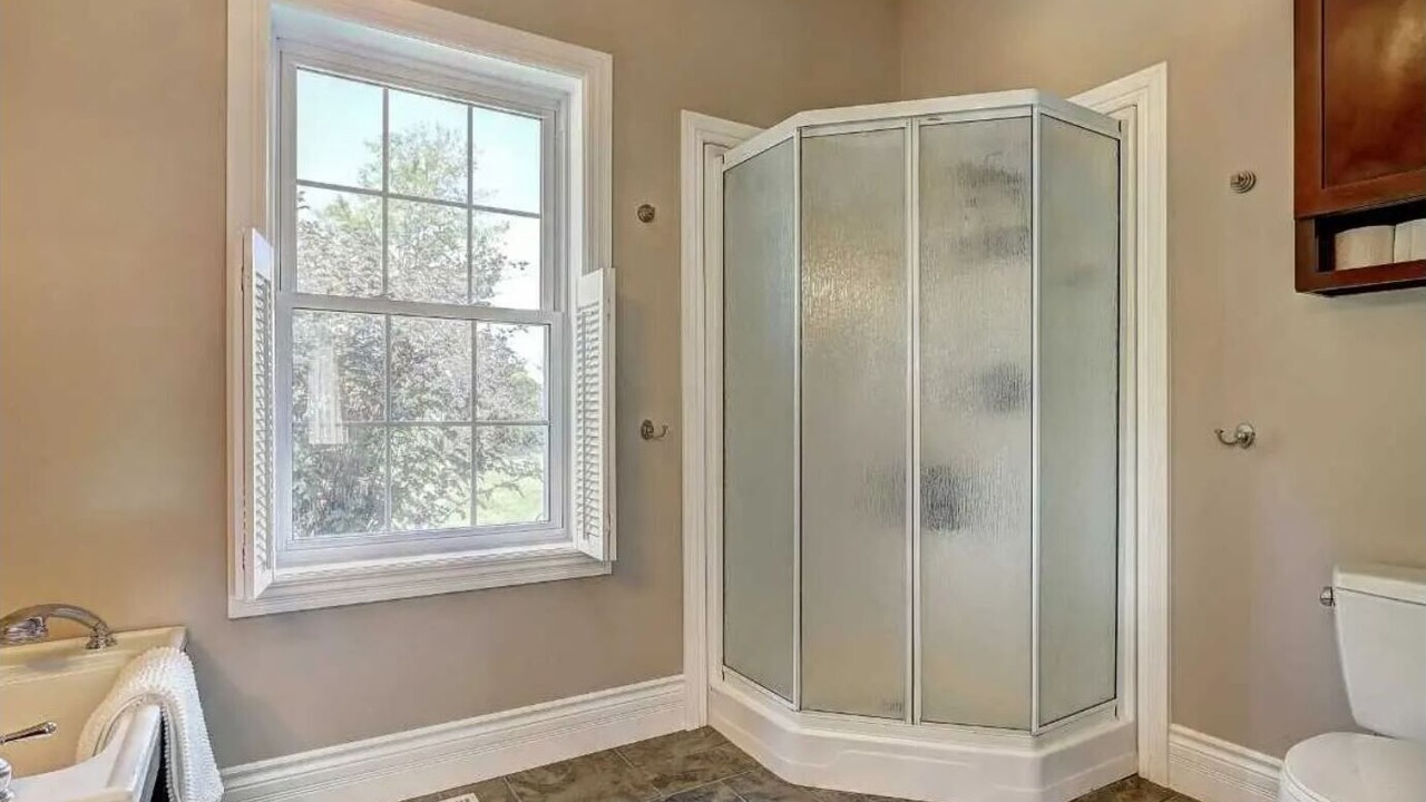 Photo of Bathroom in Cramahe
