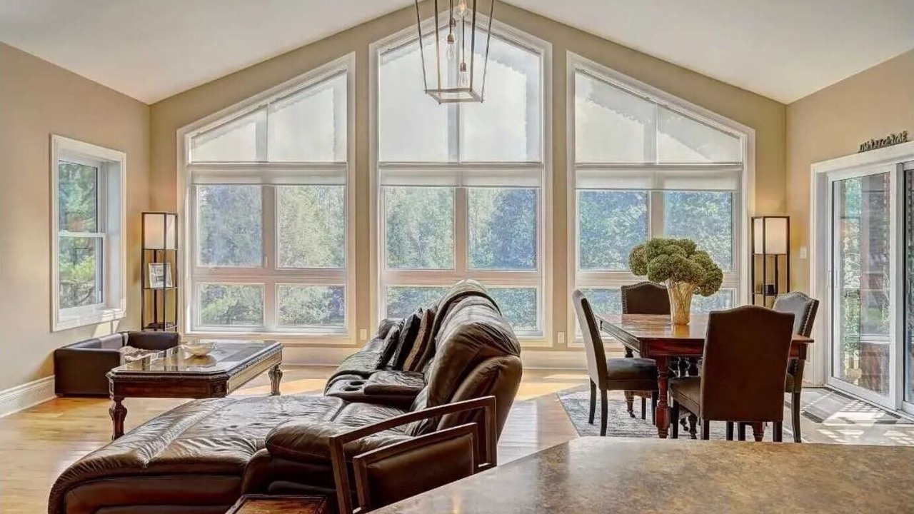 Photo of Livingroom in Cramahe