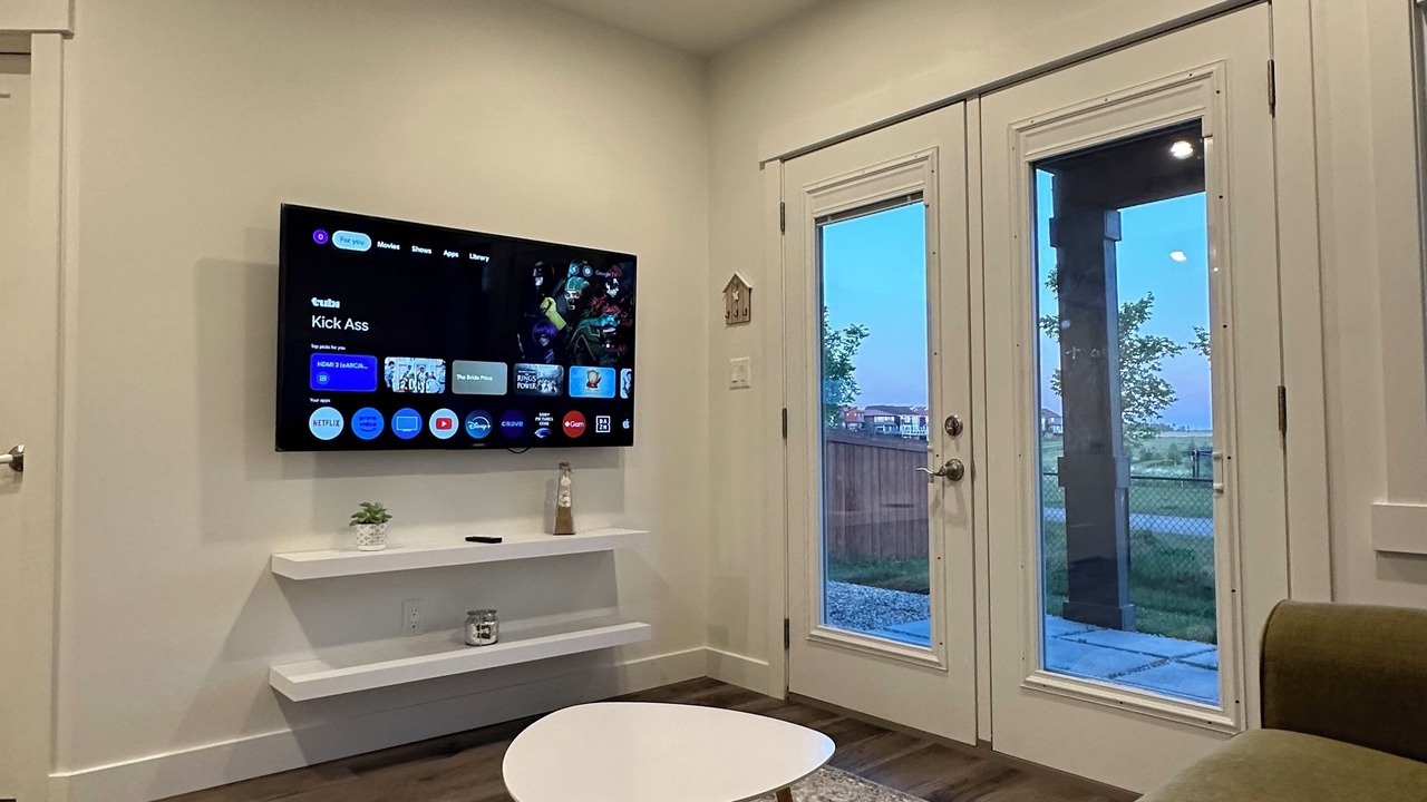Photo of Livingroom in Southeast Edmonton