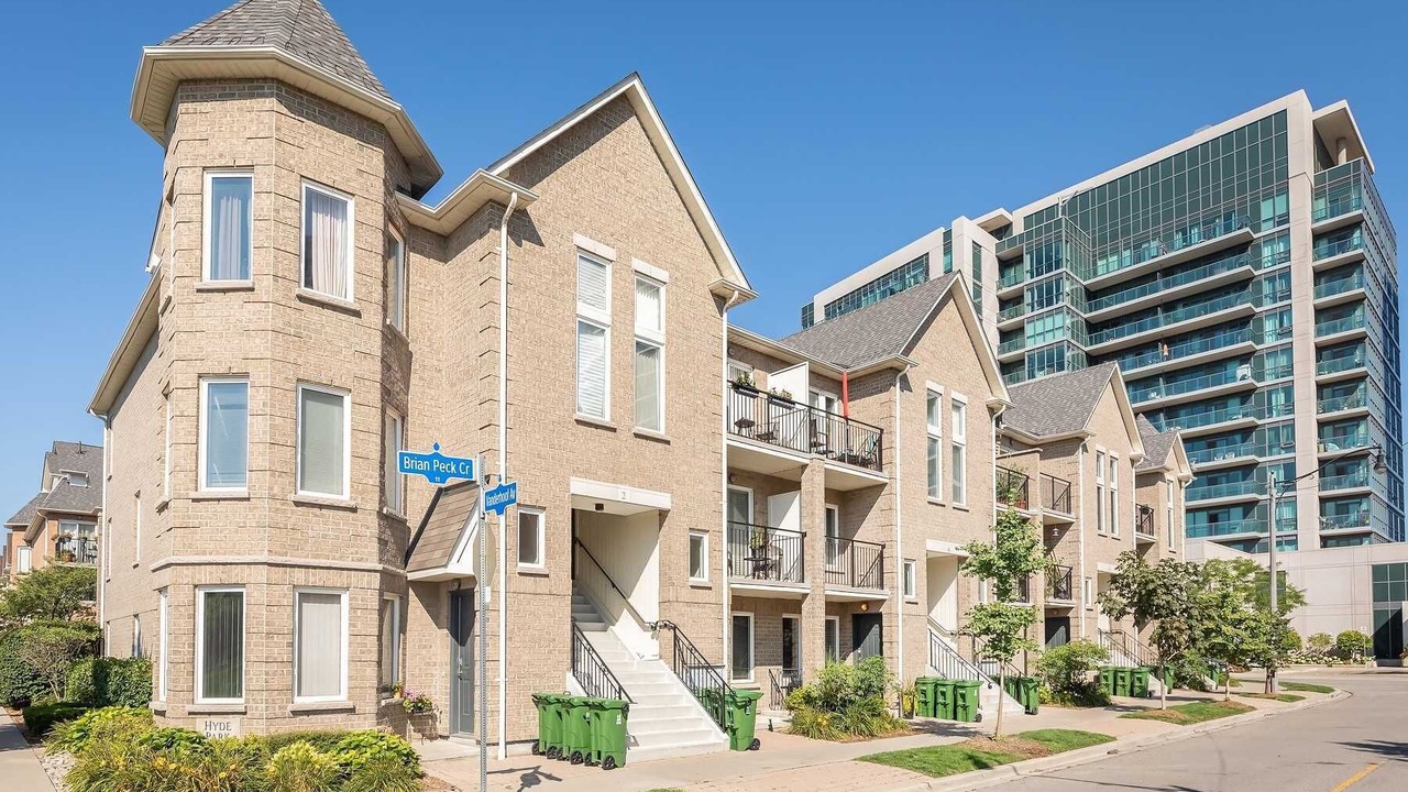 Photo of Outdoor in Thorncliffe Park