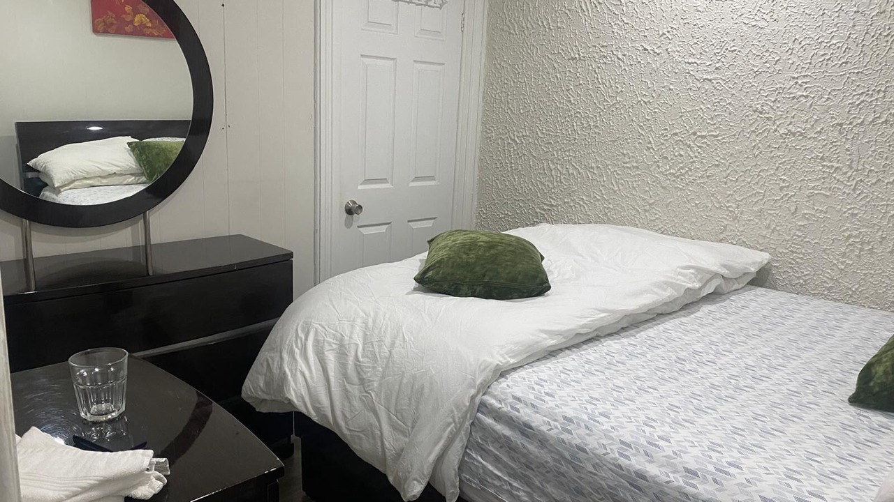 Photo of Bedroom in Bowmanville