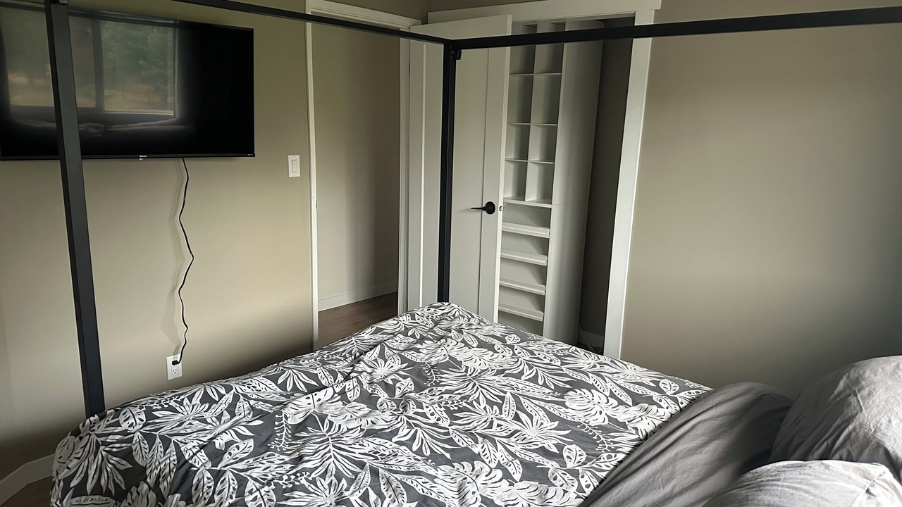 Photo of Bedroom in Valemount