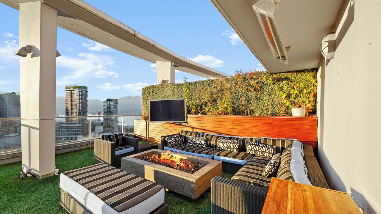Photo of Outdoor in Crosstown