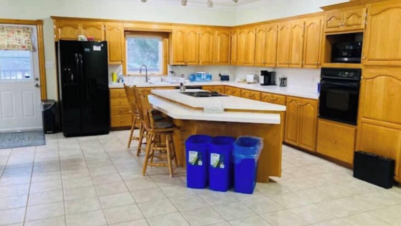 Photo of Kitchen in Colchester County