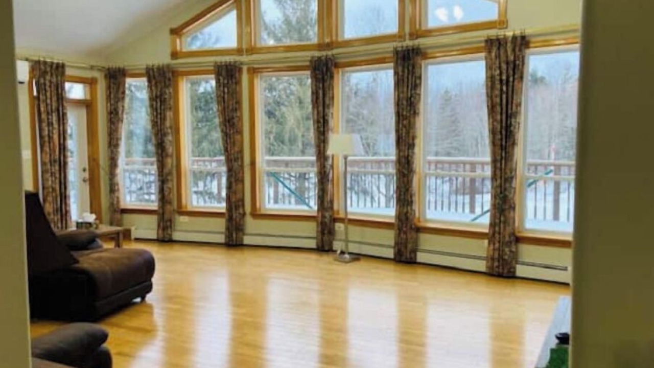 Photo of Bedroom in Colchester County