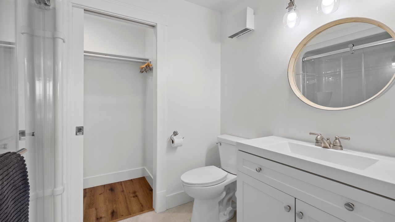 Photo of Bathroom in Darnley