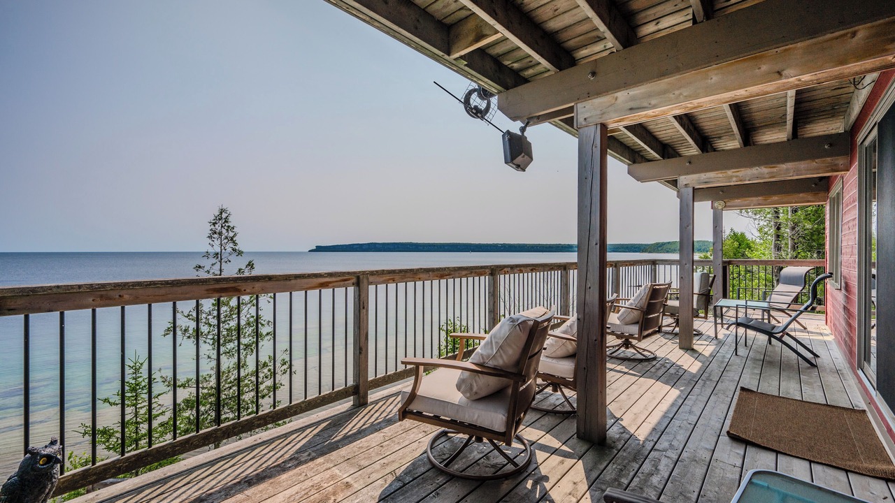 Photo of Patio Balcony in Lion's Head
