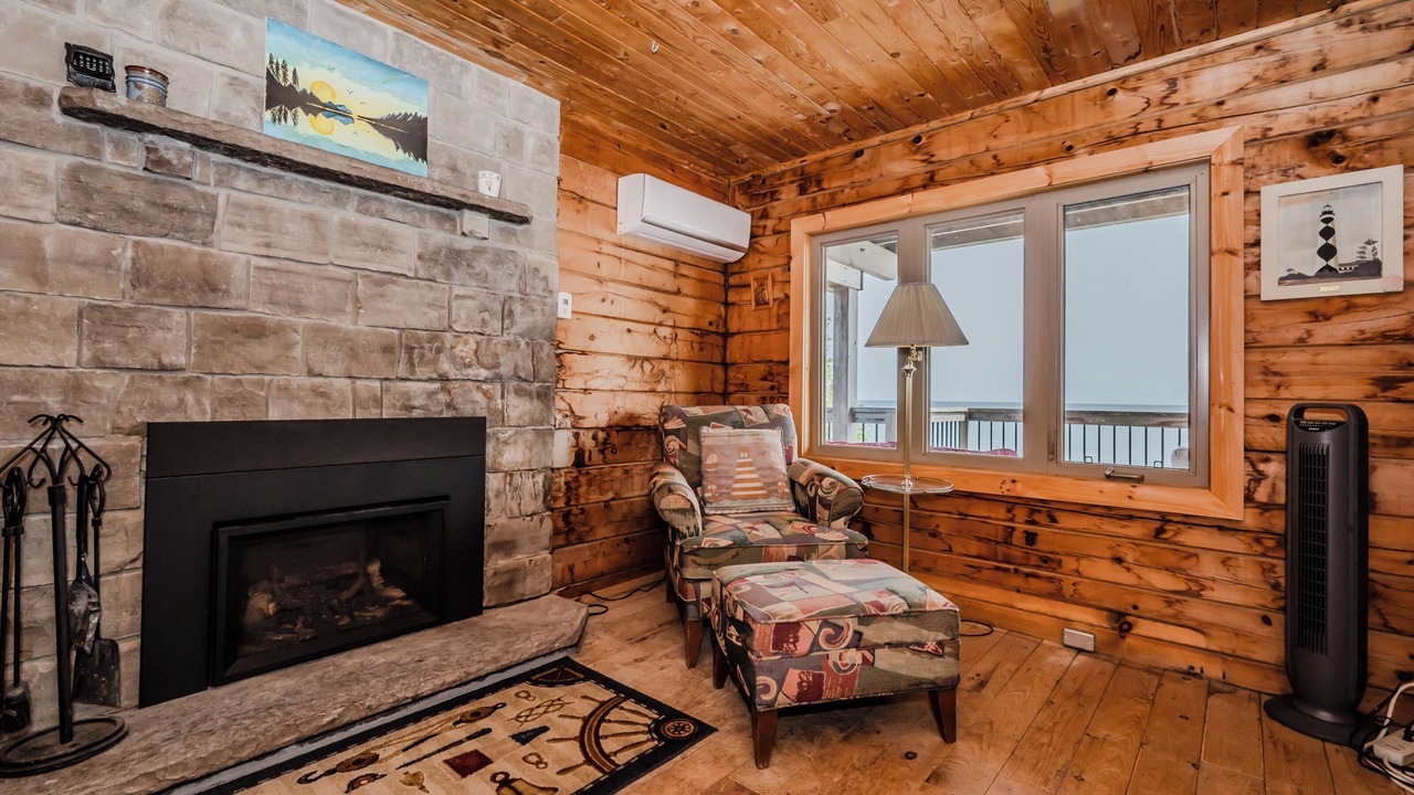 Photo of Livingroom in Lion's Head