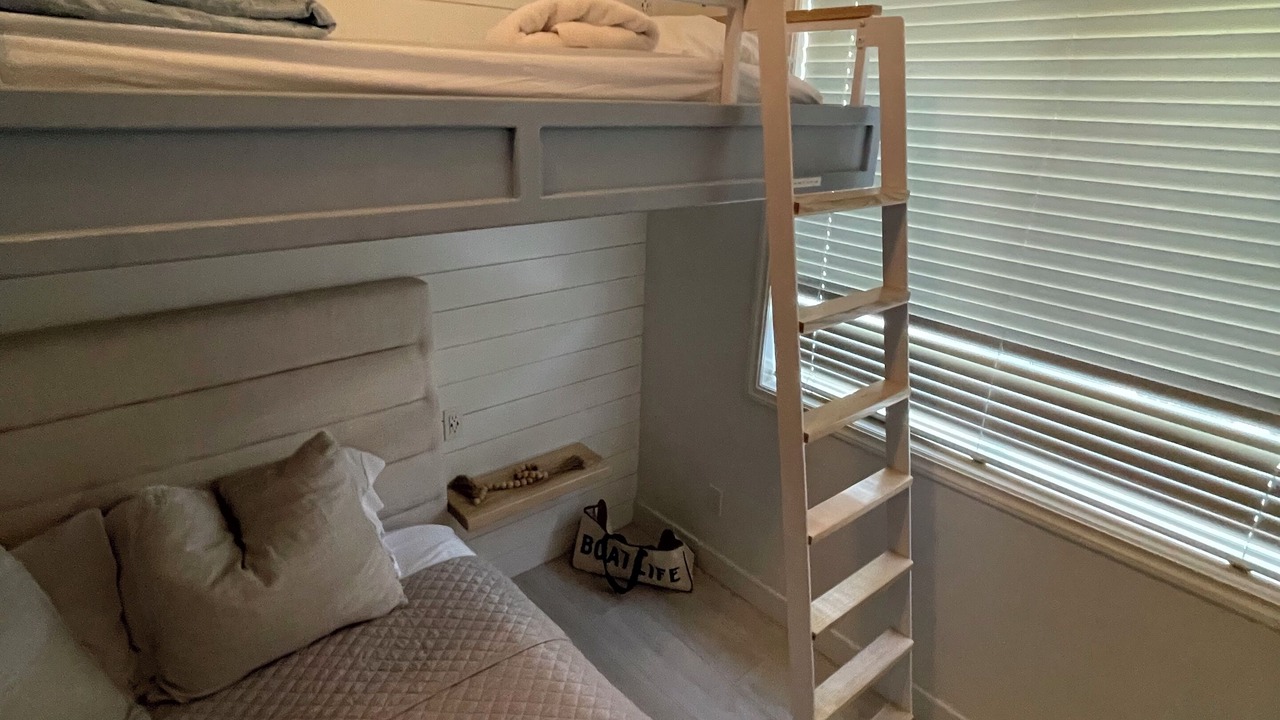 Photo of Bedroom in North End