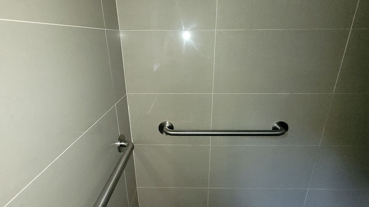 Photo of Bathroom in Saint-Hermenegilde