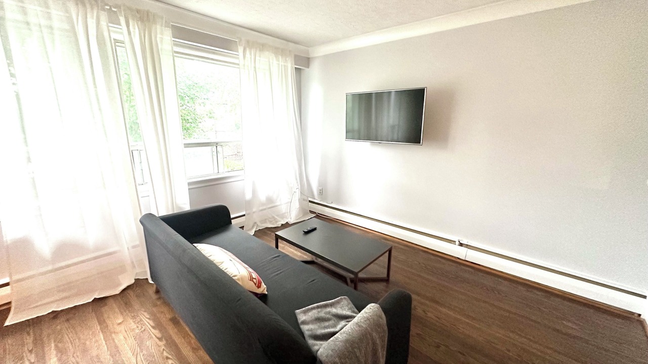 Photo of Livingroom in Beach Hill