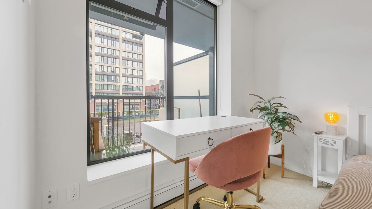 Photo of Bedroom in Gastown