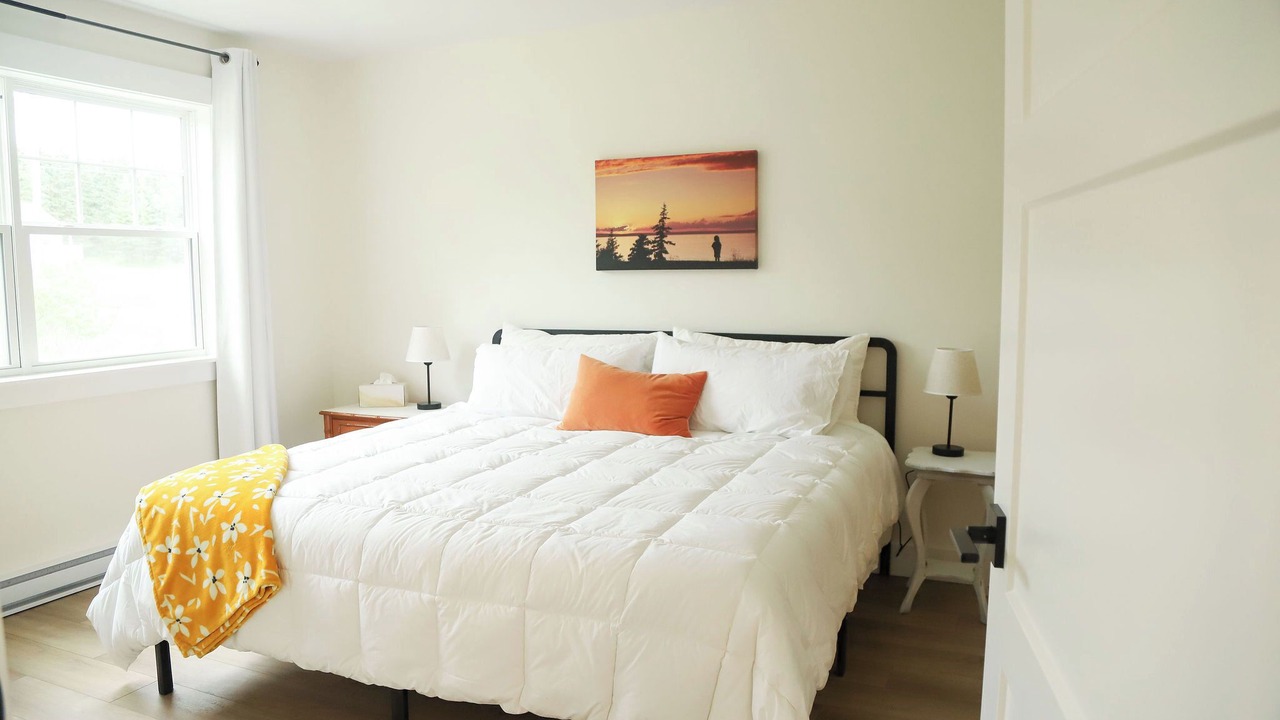 Photo of Bedroom in Hacketts Cove