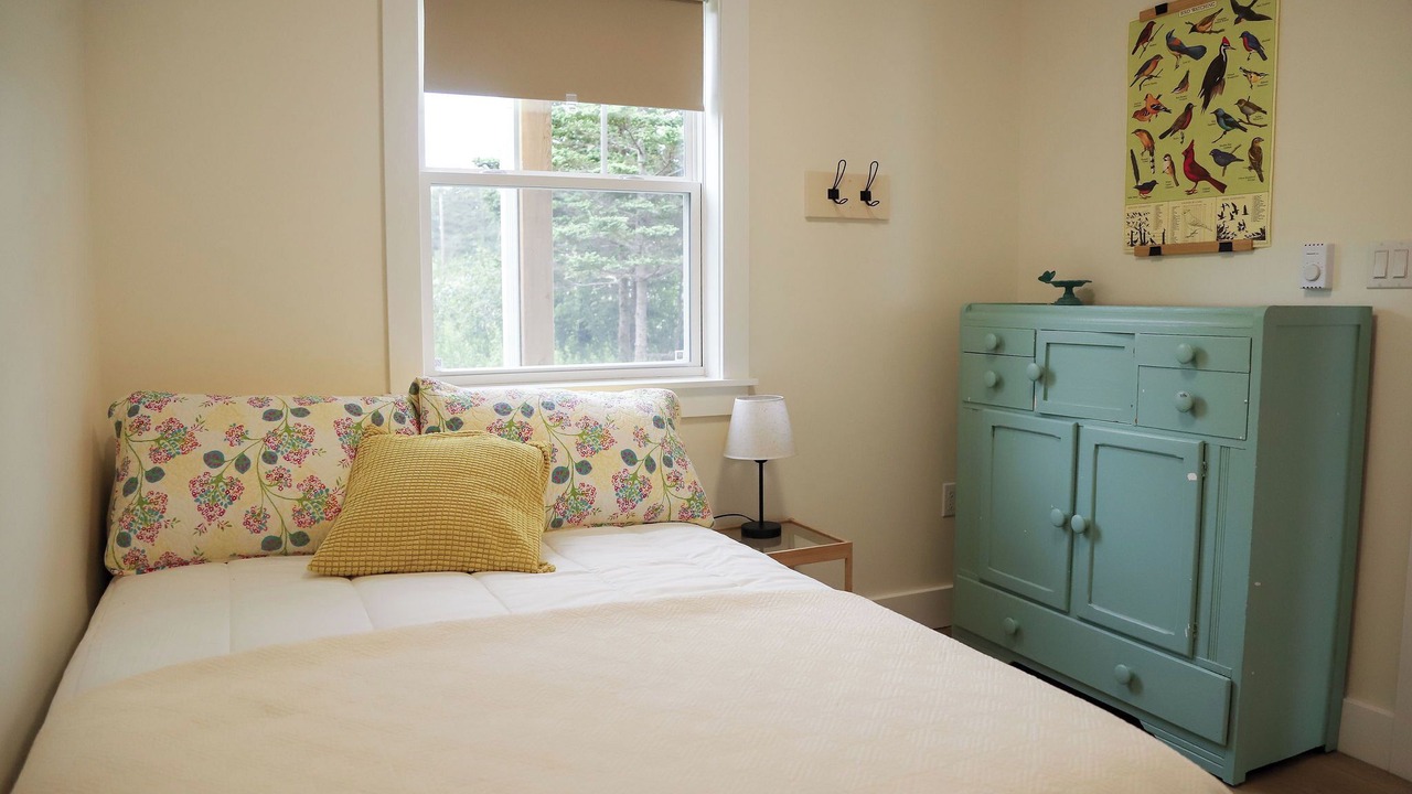 Photo of Bedroom in Hacketts Cove