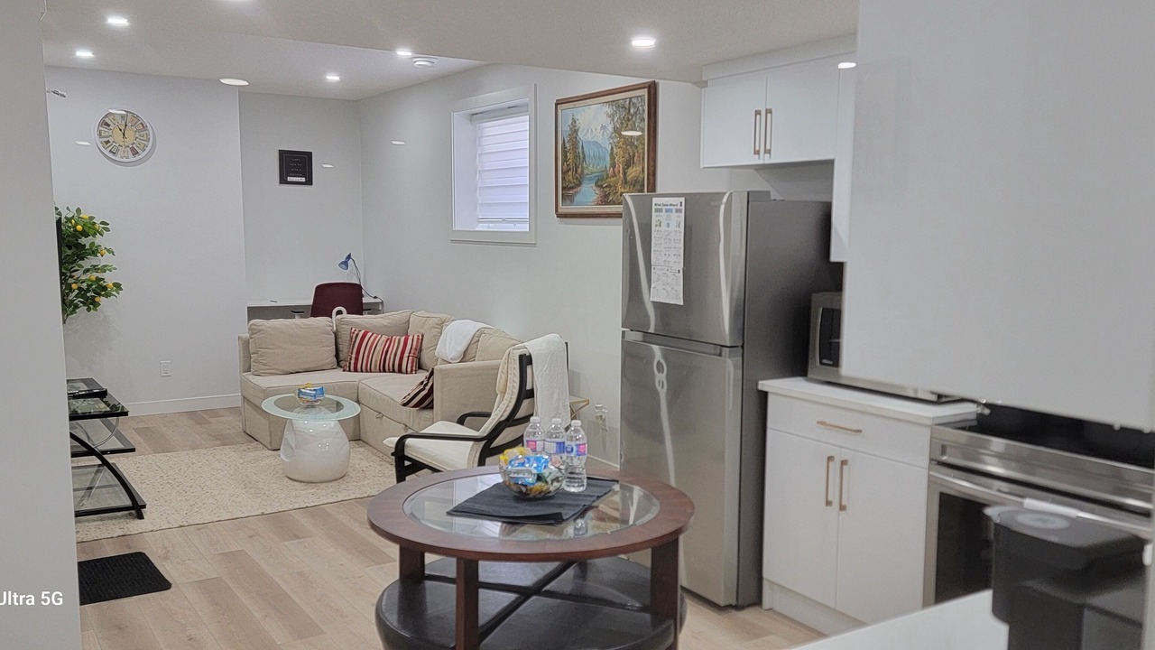 Photo of Livingroom in Northwest Edmonton