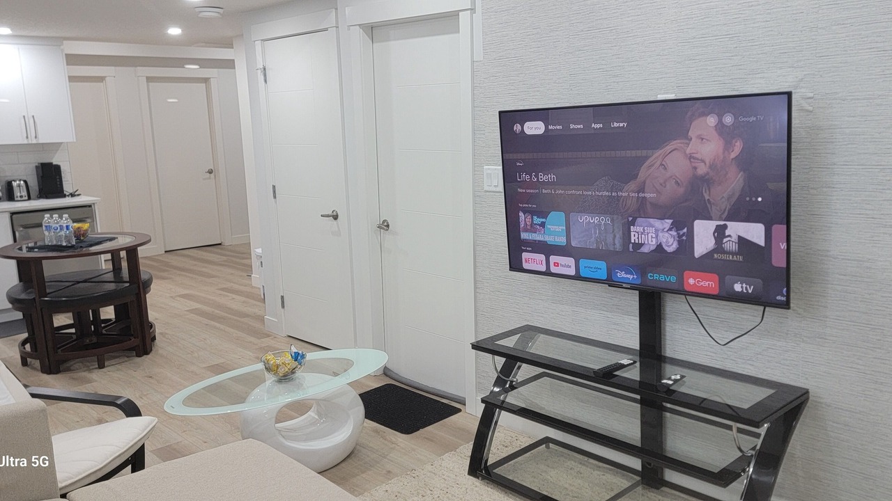 Photo of Livingroom in Northwest Edmonton
