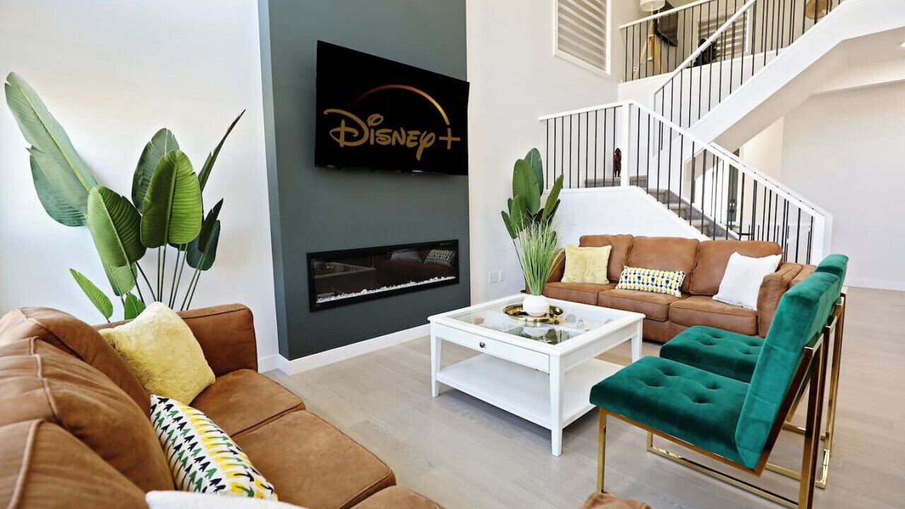 Photo of Livingroom in Southwest Edmonton