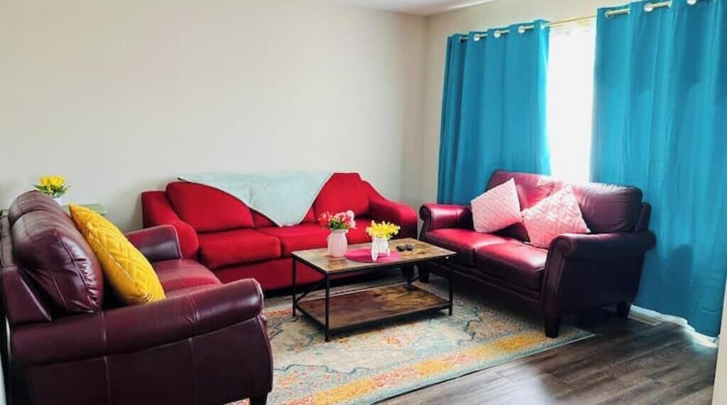 Photo of Livingroom in Sylvan Lake