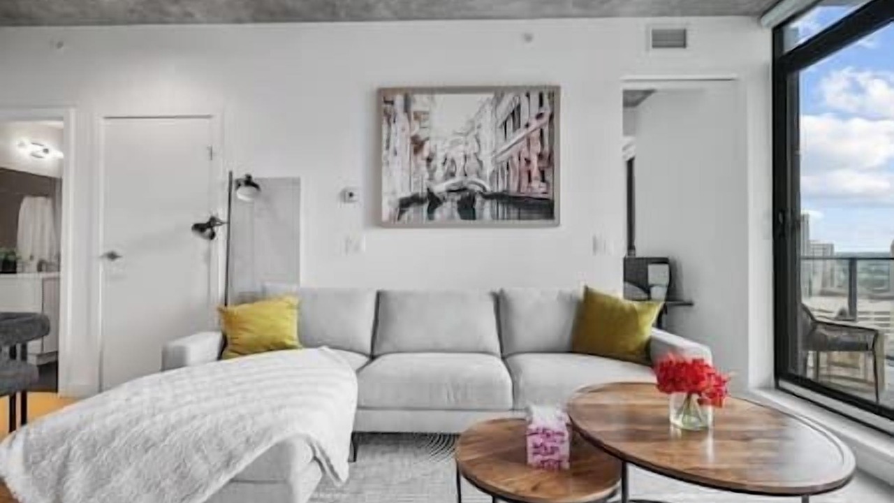 Photo of Livingroom in Connaught