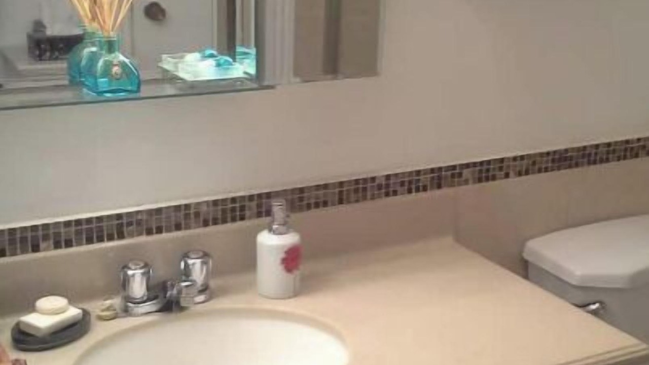 Photo of Bathroom in Dollard-des-Ormeaux