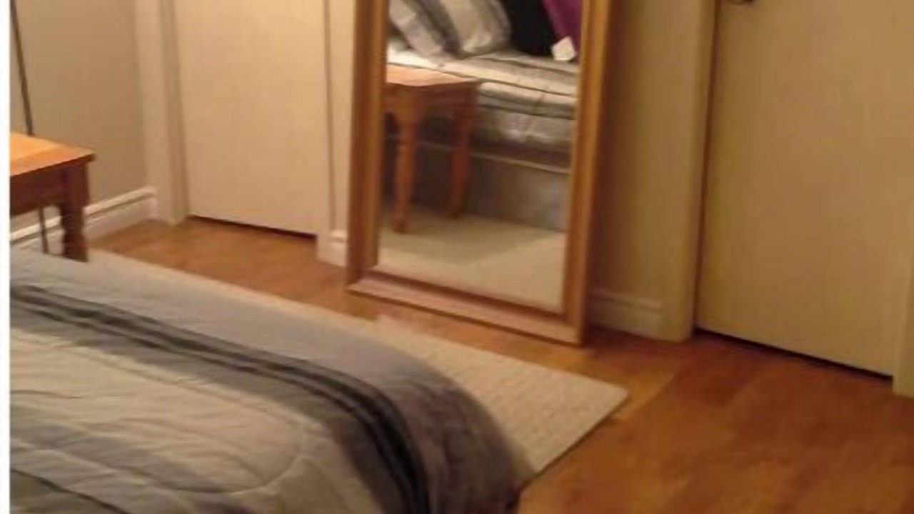 Photo of Bedroom in Dollard-des-Ormeaux