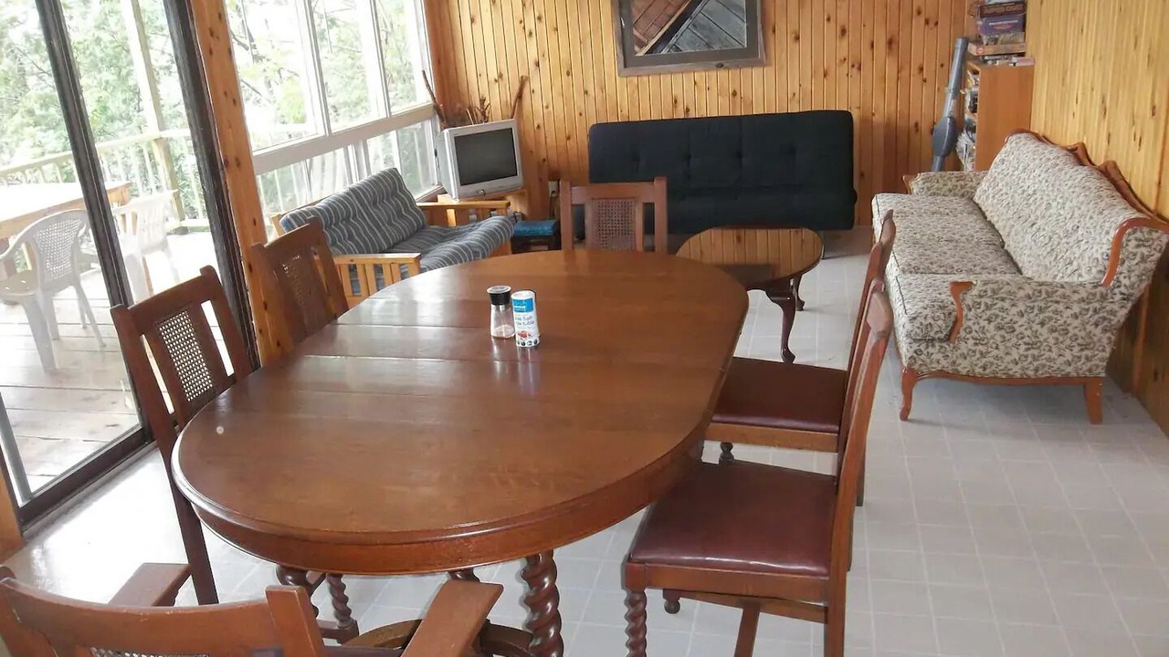 Photo of Livingroom in Frontenac