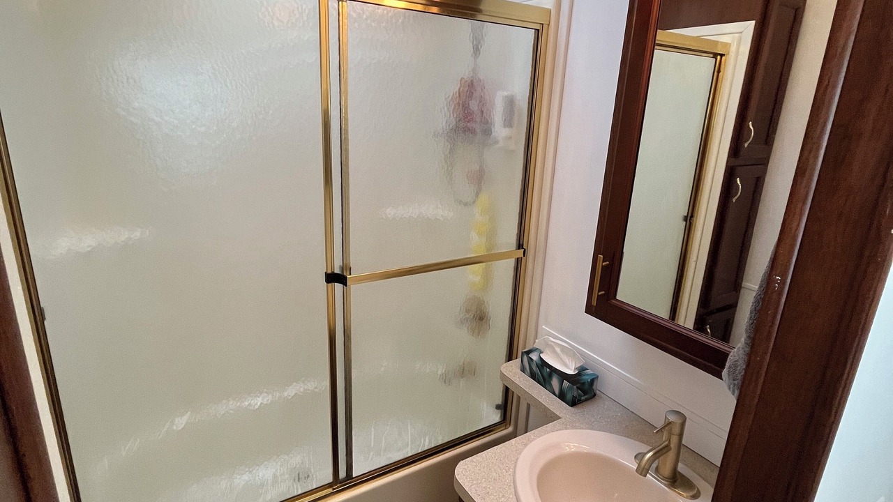 Photo of Bathroom in Lindell Beach