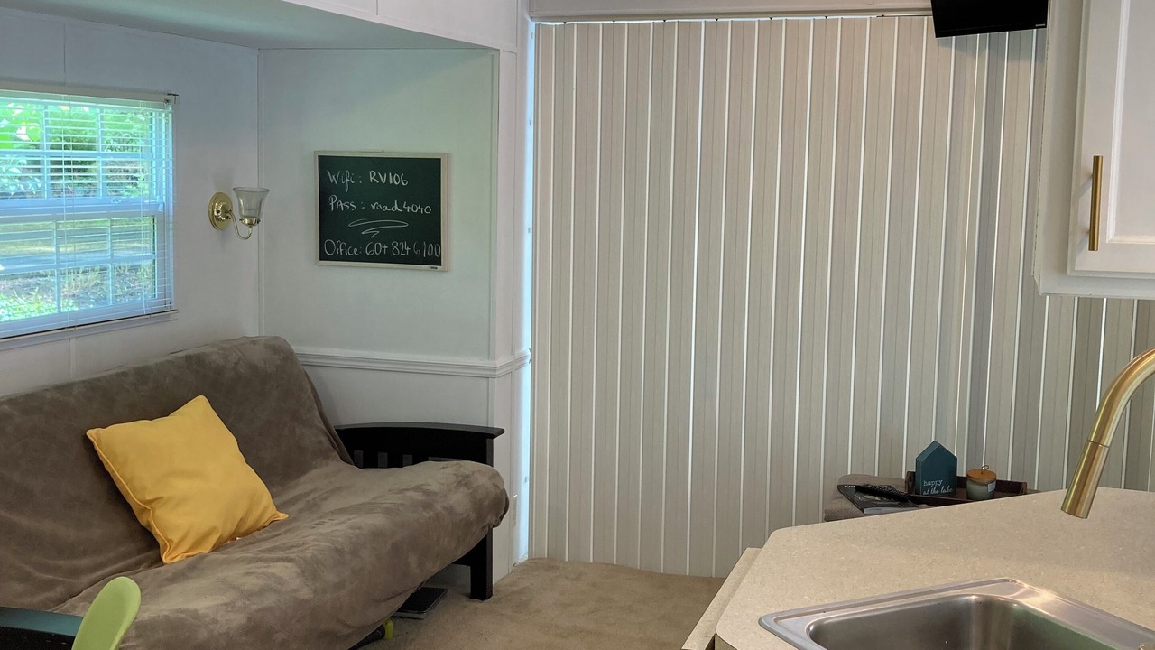Photo of Livingroom in Lindell Beach