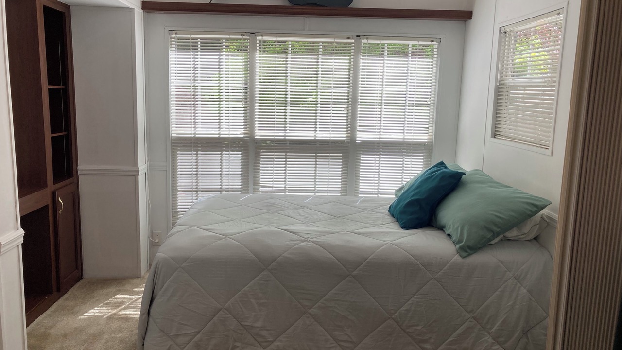 Photo of Bedroom in Lindell Beach