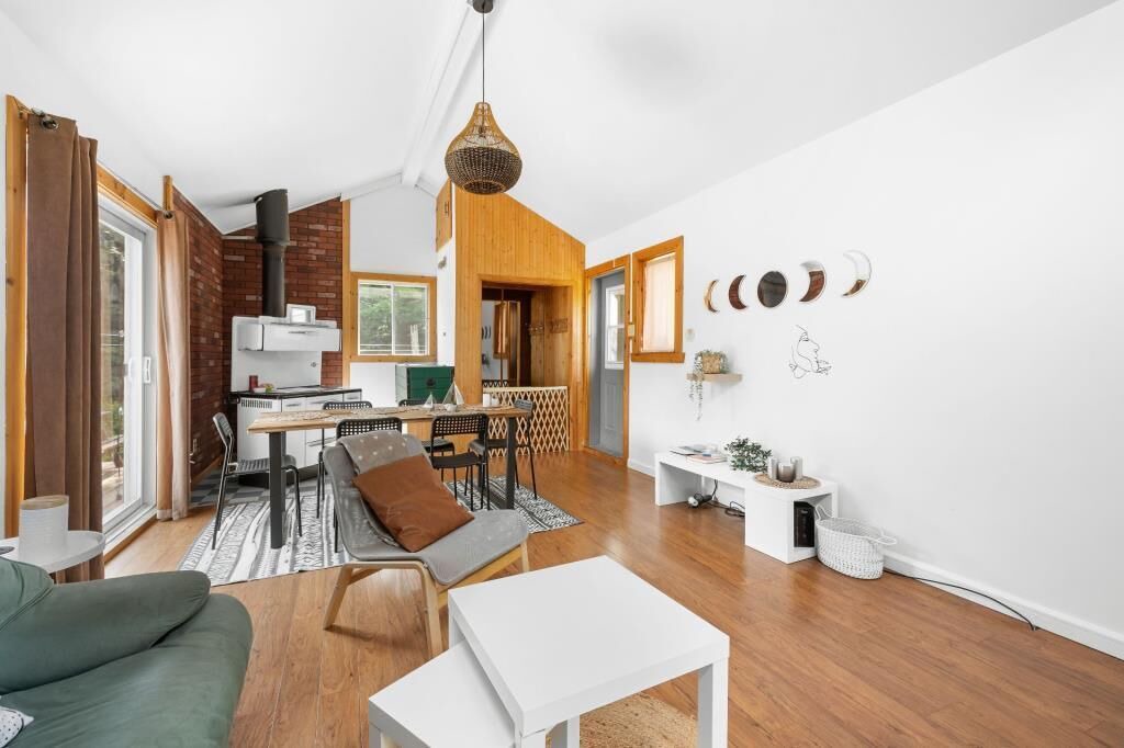 Photo of Livingroom in Chateau-Richer