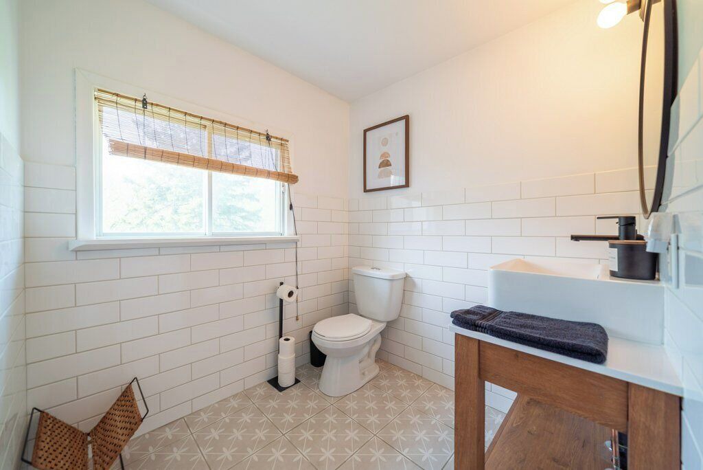 Photo of Bathroom in Carrying Place