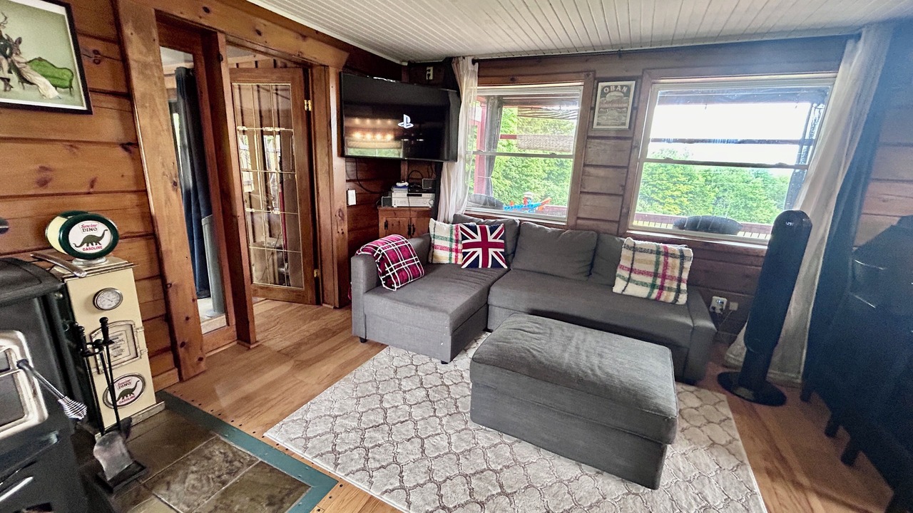 Photo of Livingroom in Greater Madawaska