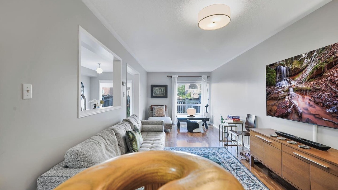 Photo of Livingroom in Whitby