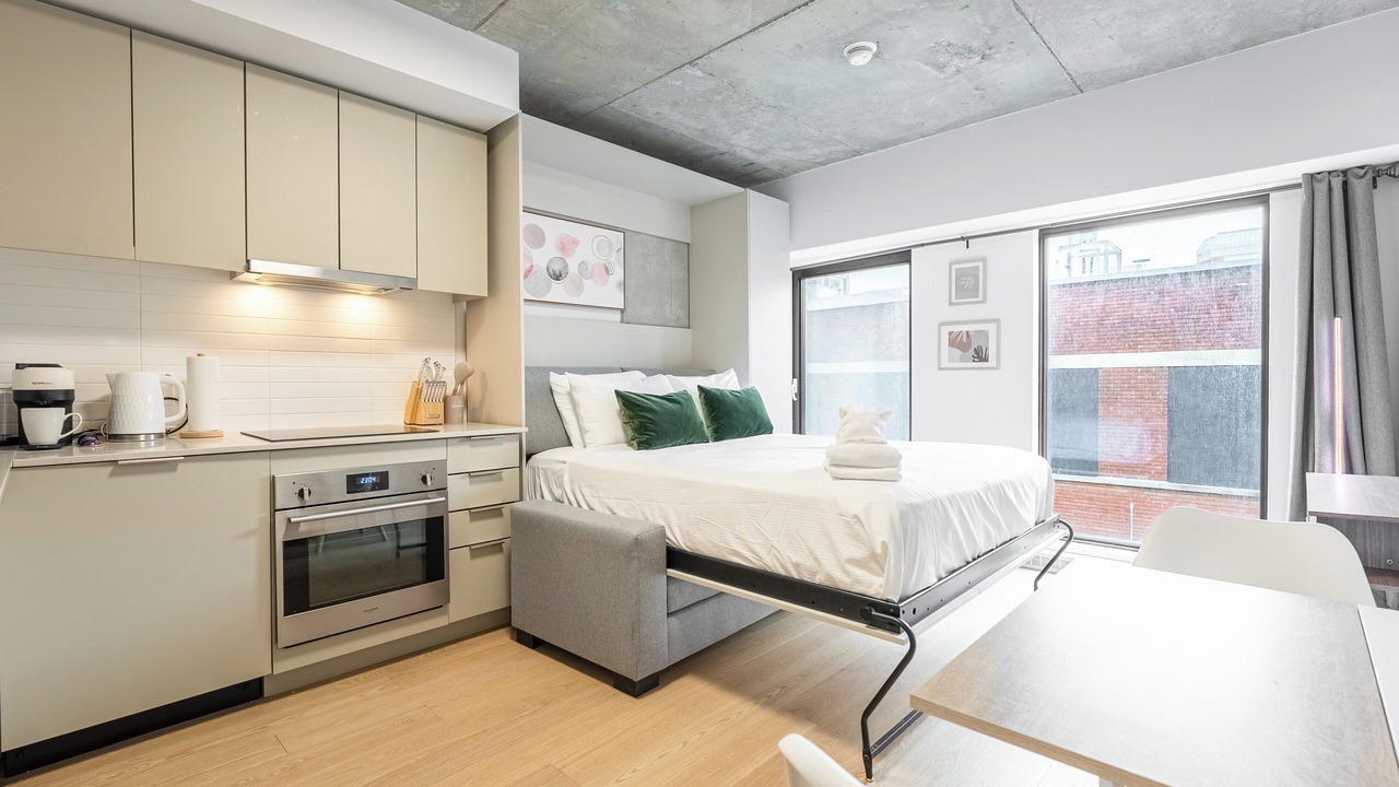 Photo of Bedroom in Latin Quarter