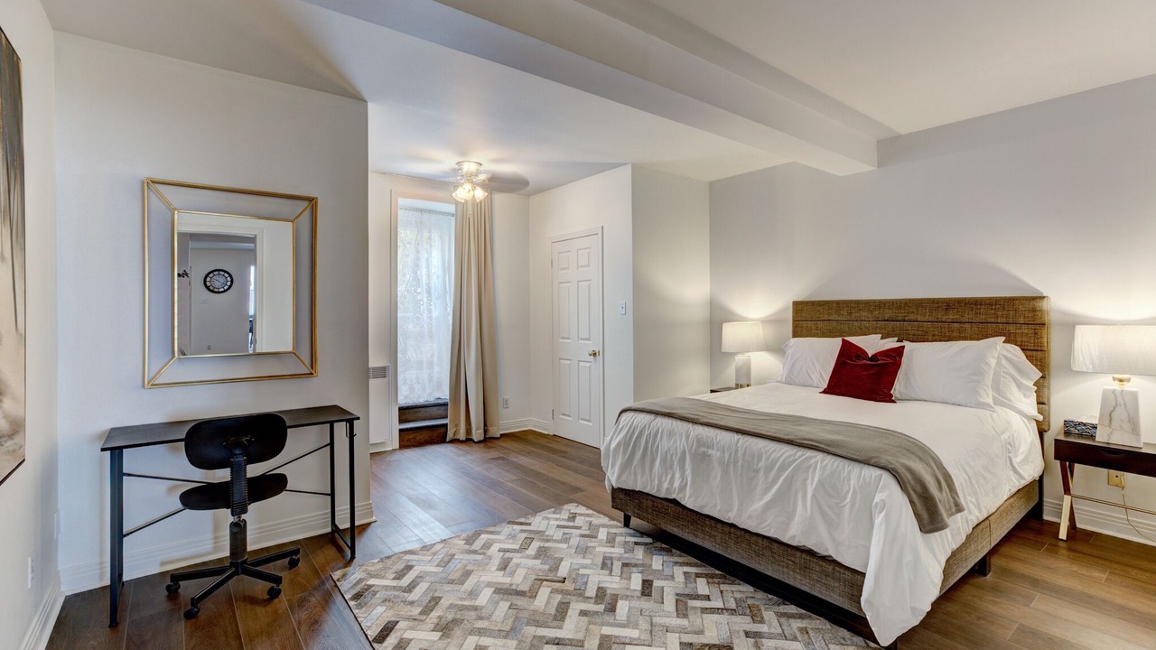 Photo of Bedroom in Latin Quarter
