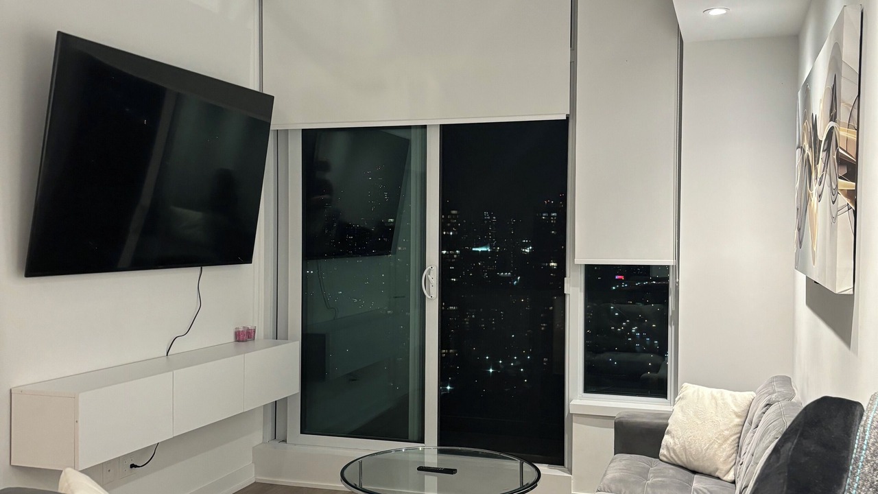 Photo of Livingroom in Swansea