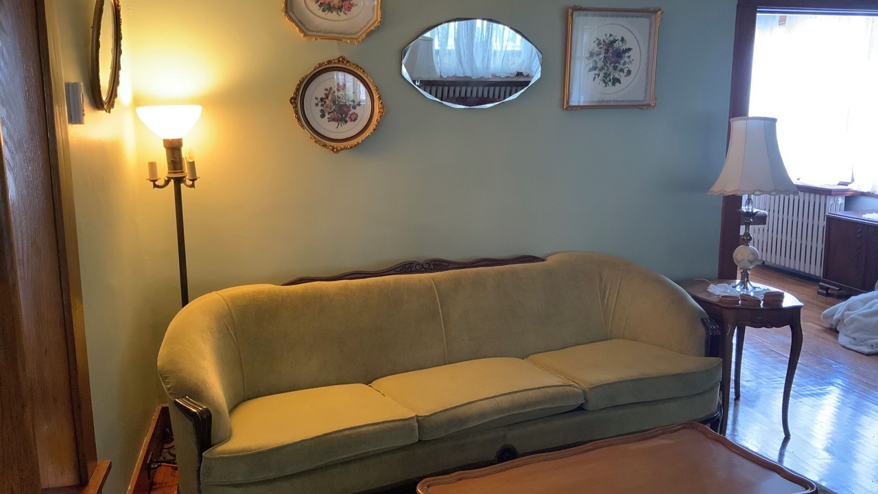 Photo of Livingroom in Montague