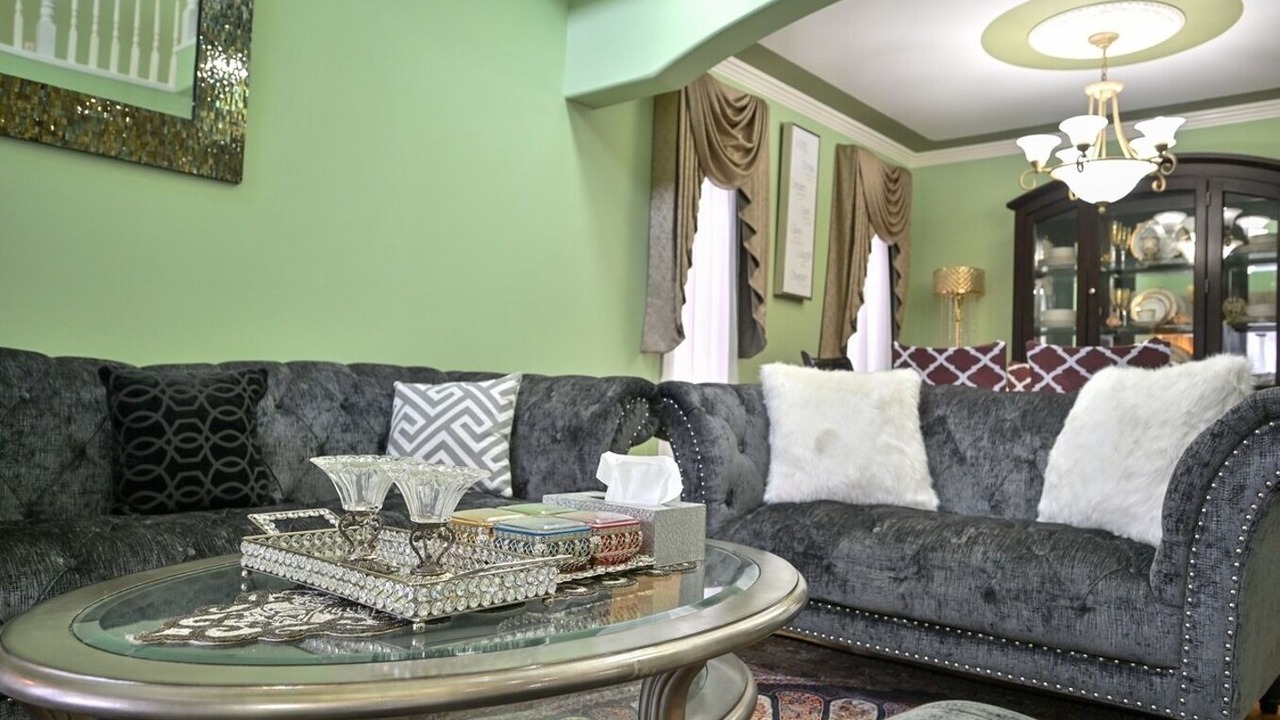 Photo of Livingroom in Calgary