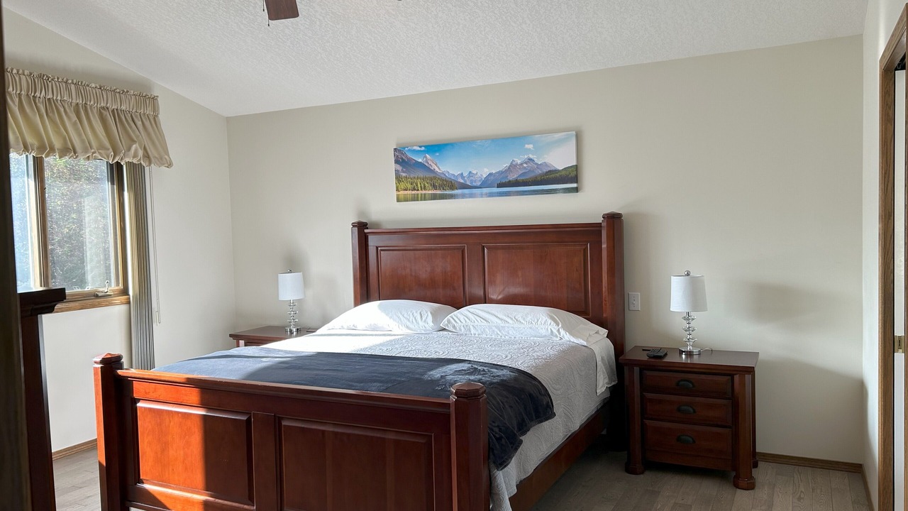 Photo of Bedroom in Arbour Lake