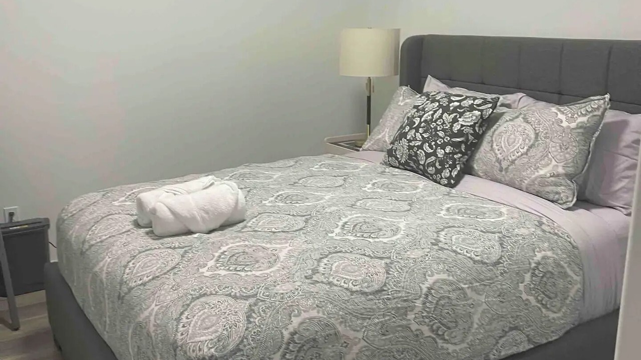 Photo of Bedroom in Evanston