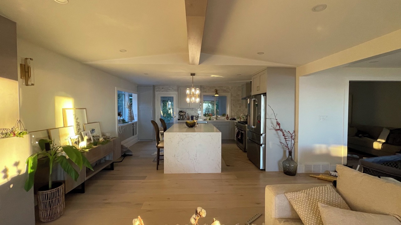 Photo of Livingroom in West Vancouver