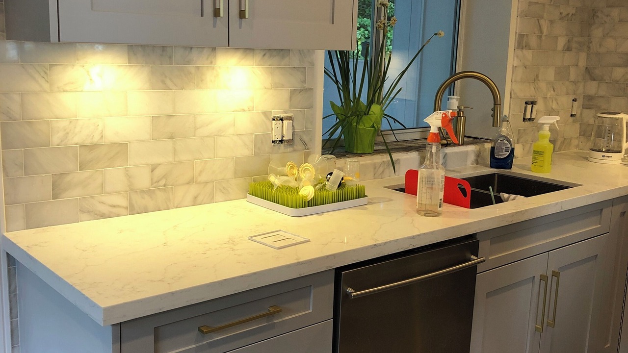 Photo of Kitchen in West Vancouver