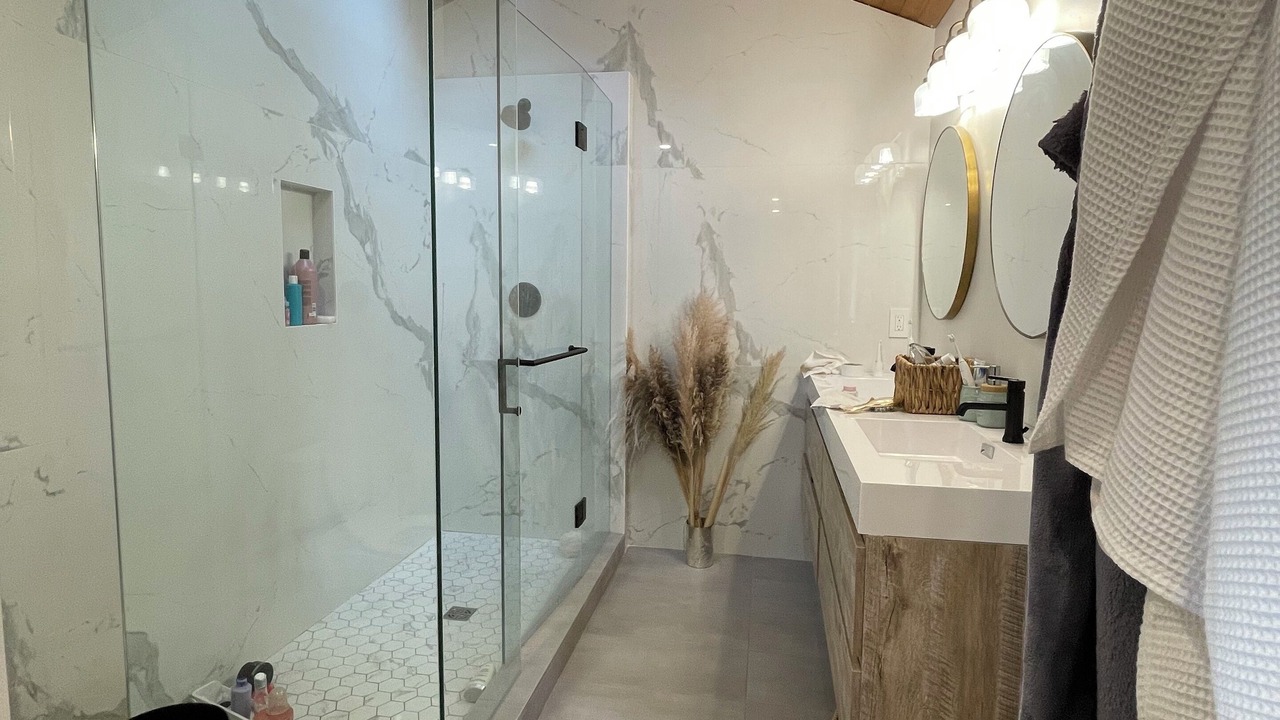 Photo of Bathroom in West Vancouver