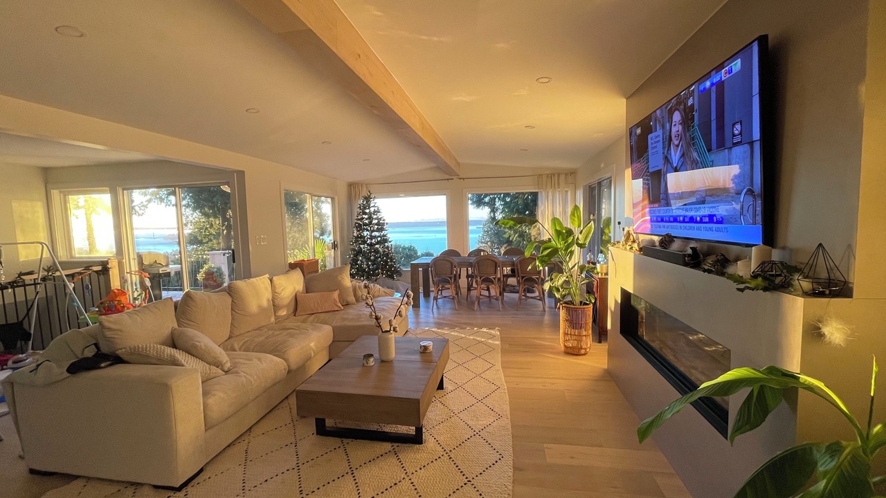 Photo of Livingroom in West Vancouver