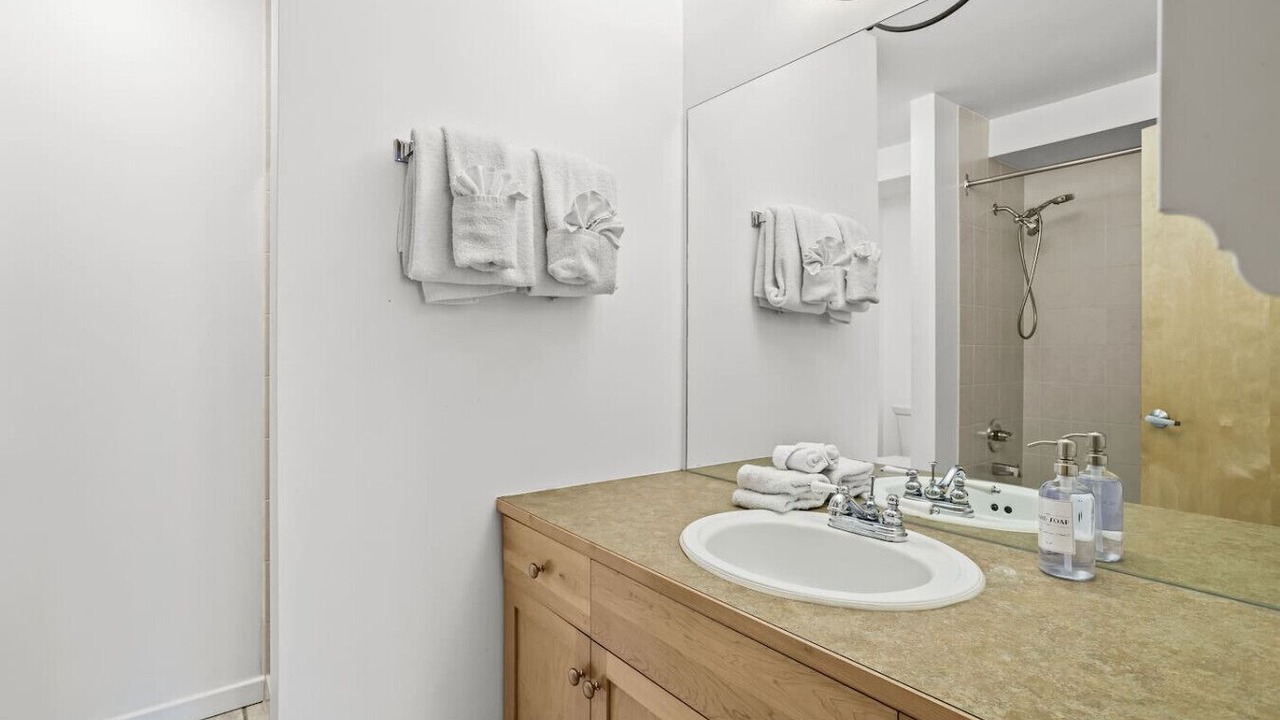 Photo of Bathroom in Cougar Creek