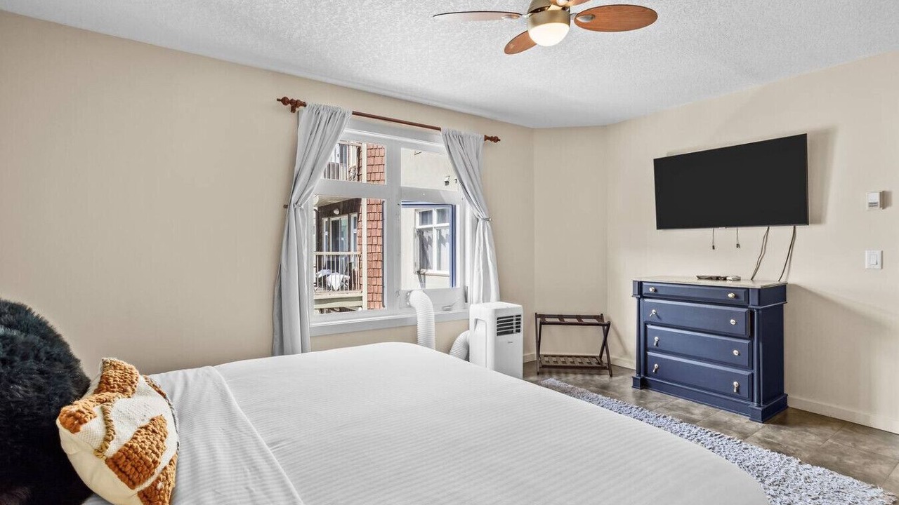 Photo of Bedroom in Cougar Creek