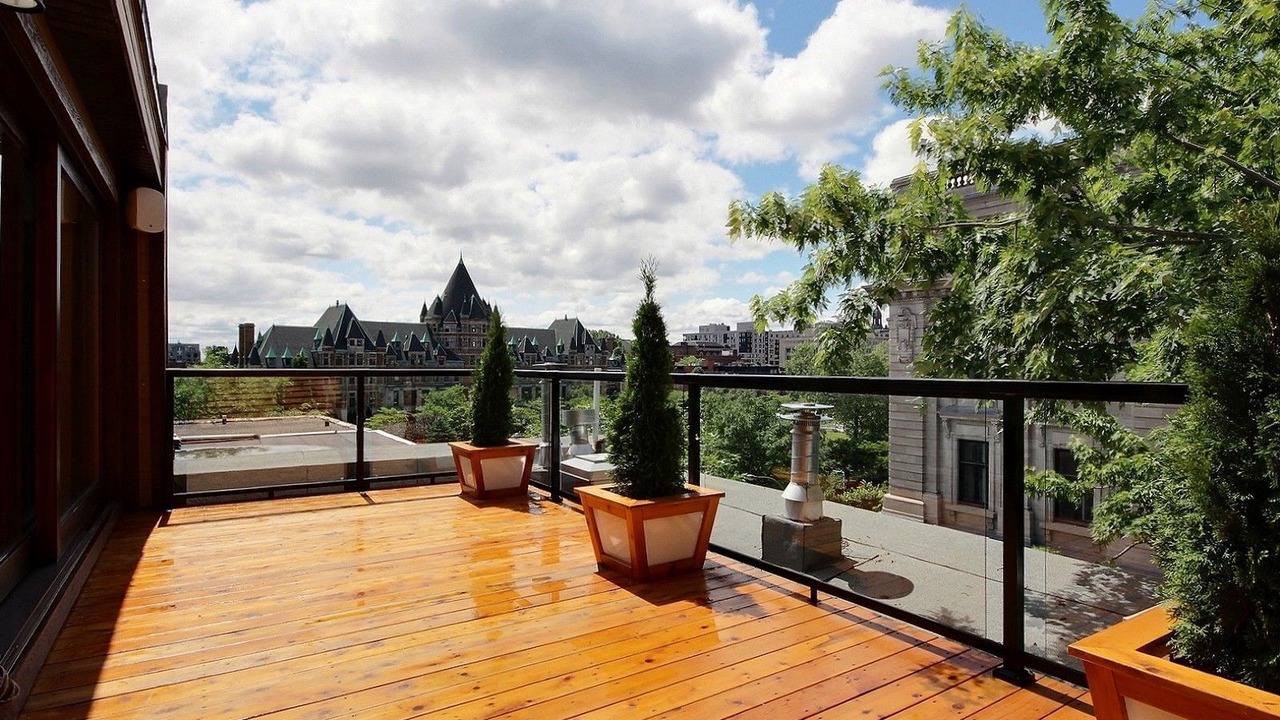 Photo of Patio Balcony in Ville-Marie