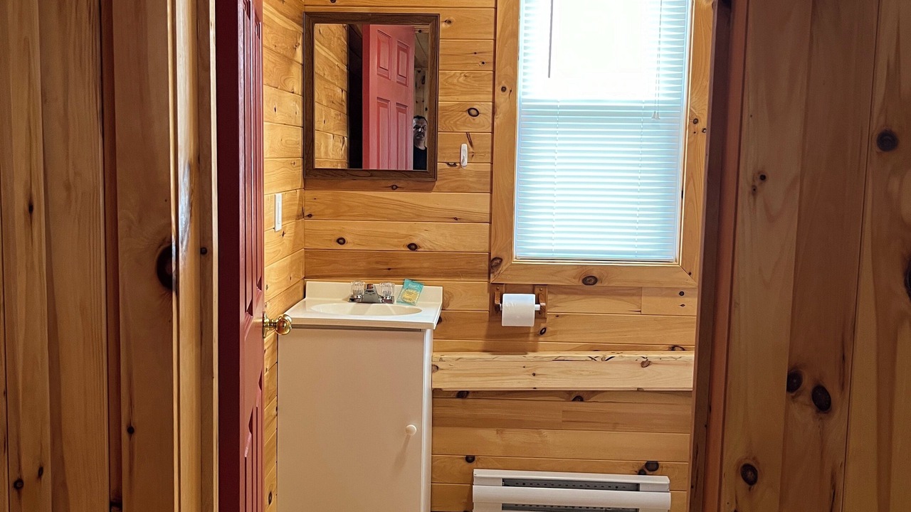 Photo of Bathroom in New-Wes-Valley